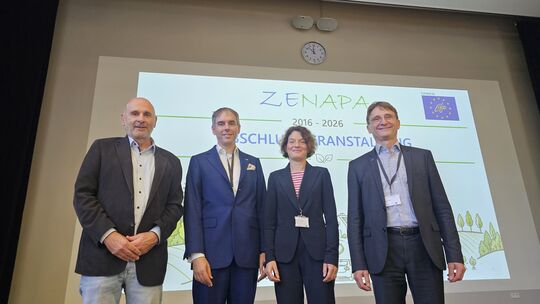 Begrüßung und Grußworte des Zenapa-Projektes sprachen unter anderem (von links) Professor Peter Heck, Direktor des IfaS, Andrew Begrüßung und Grußworte des Zenapa-Projektes sprachen unter anderem (von links) Professor Peter Heck, Direktor des IfaS, Andrew