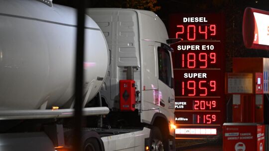 Für Logistikunternehmen in der Region sind die Spritpreise ein enormer Kostenfaktor. Bei der Weig-Gruppe in Mayen belaufen sich