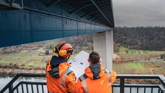 Die Koblenzer Firma J.J. Brühl hat eine anerkannte Kompetenz in der Konstruktion und Restaurierung von Brücken.