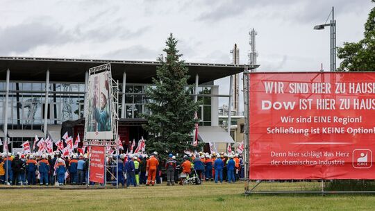 Protest gegen die Stilllegungspläne von Dow Chemical Protest gegen die Stilllegungspläne von Dow Chemical