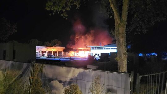 Brand bei der Feuerwehr Offenbach an der Queich Brand bei der Feuerwehr Offenbach an der Queich