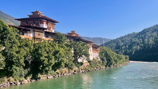 Klosterburg Punakha Dzong in Bhutan Klosterburg Punakha Dzong in Bhutan