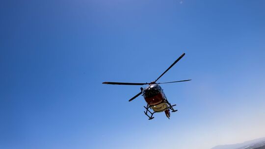 Ein Rettungshubschrauber Ein Rettungshubschrauber