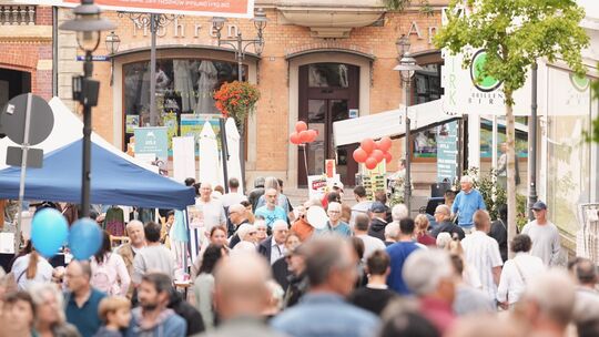 Der Mix aus Herbstmarkt, Stadtfest, Flohmarkt, Gastronomie und Familienangeboten sorgte dafür, dass sich das Zentrum über viele