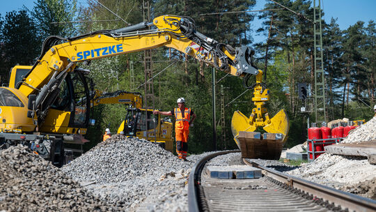 Bahnbauarbeiten im ganz großen Stil – das ist die Idee hinter den General- oder Korridorsanierungen unter Vollsperrung. 2028 sol Bahnbauarbeiten im ganz großen Stil – das ist die Idee hinter den General- oder Korridorsanierungen unter Vollsperrung. 2028 sol