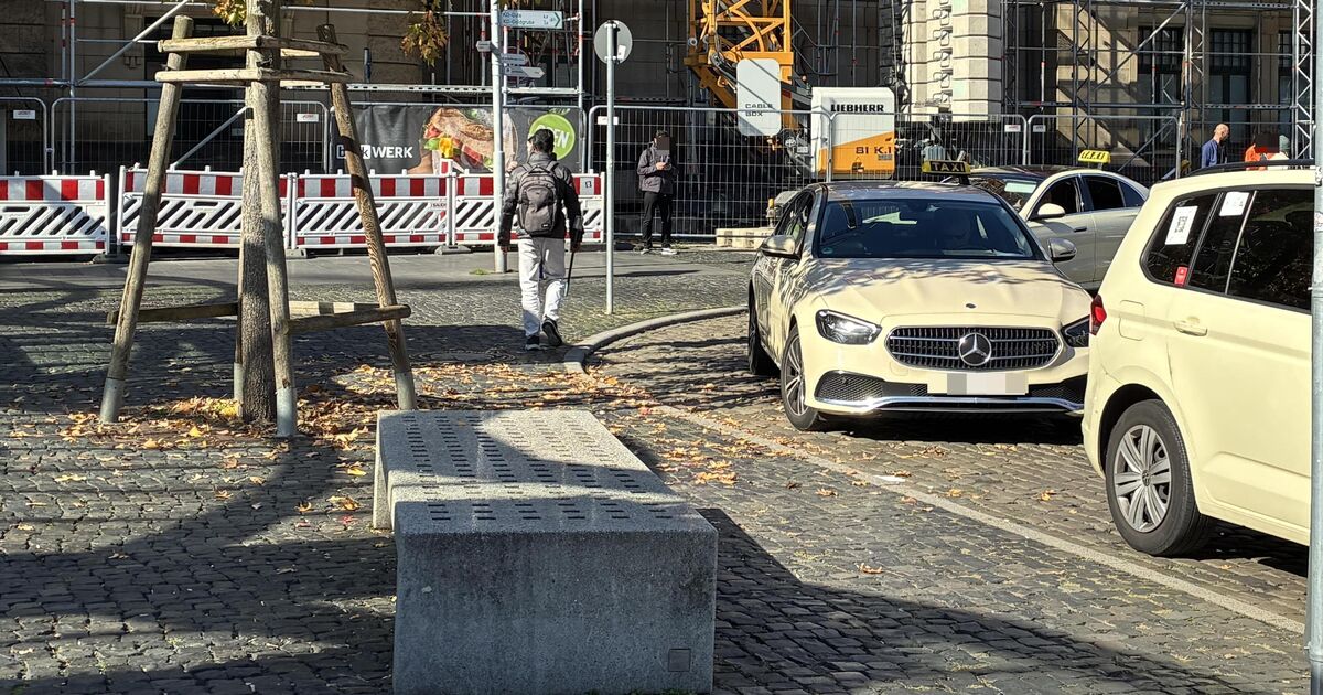 Investigations in Koblenz: Homeless man hits woman on head with hammer at ...