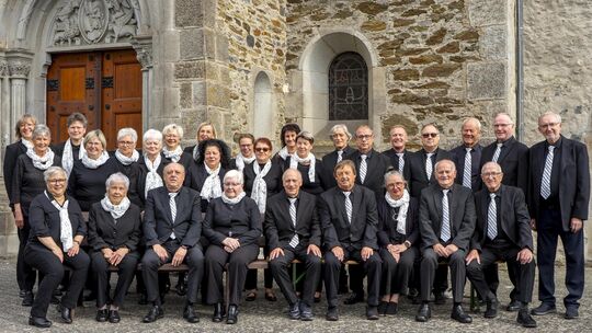 Der Kirchenchor St. Katharina Niederbach im Jubiläumsjahr zum 100. Geburtstag.