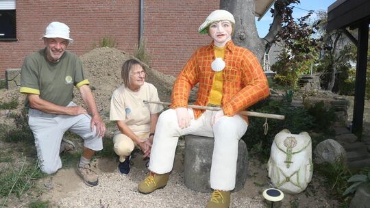 Der liebevoll gestaltete Pilgergarten von Maria Theresia und Hans-Josef Gerharz zieht die Blicke magisch an.