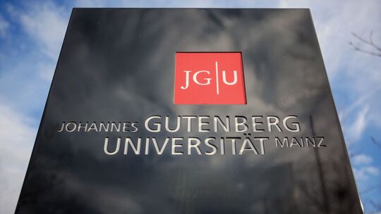Johannes Gutenberg-Universität Mainz Johannes Gutenberg-Universität Mainz