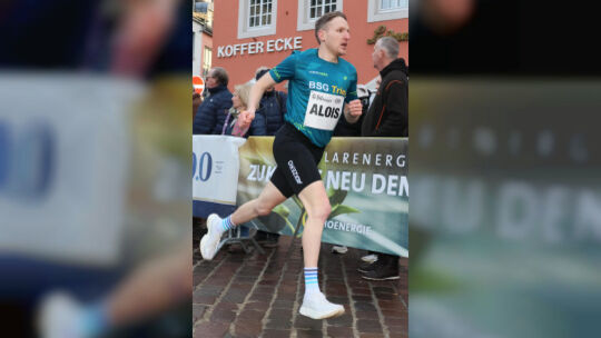 Alois Ebel aus Landkern belegte mit neuer Bestzeit beim Halbmarathon in Köln den starken Platz 14 unter 9000 männlichen Finisher