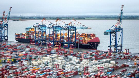 Laut WTO legt der Welthandel 2026 deutlich zu