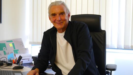16 Jahre lang führte Claus Peitz im Bürgermeisterbüro der Stadt Andernach die Amtsgeschäfte. Jetzt stehen die Umzugskartons bere 16 Jahre lang führte Claus Peitz im Bürgermeisterbüro der Stadt Andernach die Amtsgeschäfte. Jetzt stehen die Umzugskartons bere