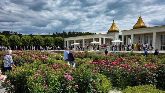 Viele Neugierige erkundeten am Eröffnungstag den Botanischen Garten in Hahnstätten. Die wenigsten Besucher werden damals geahnt