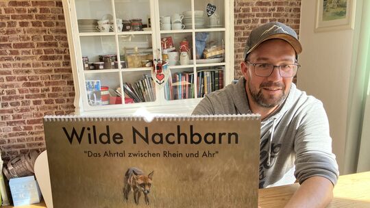 „Wilde Nachbarn – Das Ahrtal zwischen Rhein und Ahr“: So heißt der erste Kalender des Sinziger Wildlife-Fotografen Thomas Bastia