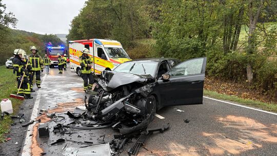 Ein Bild der Verwüstung bot sich den Einsatzkräften auf der L175 zwischen Tiefenstein und Herborn.