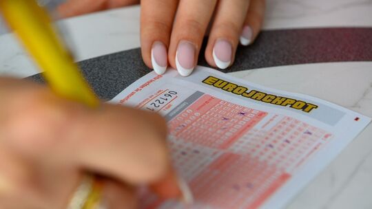 Nicht geknackt: 120 Millionen Euro bleiben im Eurojackpot Nicht geknackt: 120 Millionen Euro bleiben im Eurojackpot