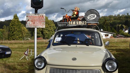 Der Besitzer dieses Trabis hat sein Fahrzeug, das man beim Trabant- und IFA-Treffen sehen konnte, besonders sehenswert gestaltet