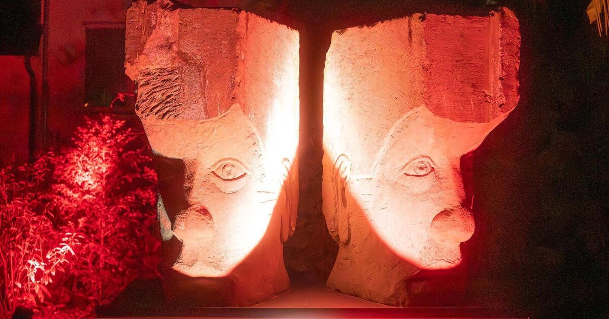 Mythos und Moderne am Strom: Lichtkunstfestival Rheinleuchten verzaubert ...