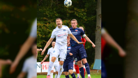 Ex-Oberliga-Kicker Yannik Finkenbusch (links) führte seinen HSV Neuwied zum 4:2-Auswärtssieg in Liebshausen. Finkenbusch traf zu