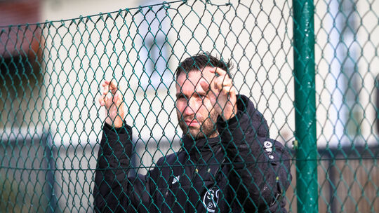 Zaungast: Laubachs Coach Tobias Jakobs sah Rot während es 9:3 gegen Linz und ging mit sich im Anschluss hart ins Gericht.