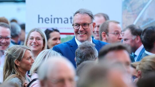 Alexander Schweitzer genießt vor allem in der rheinland-pfälzischen SPD einen großen Rückhalt. Entsprechend wohlwollend fallen d