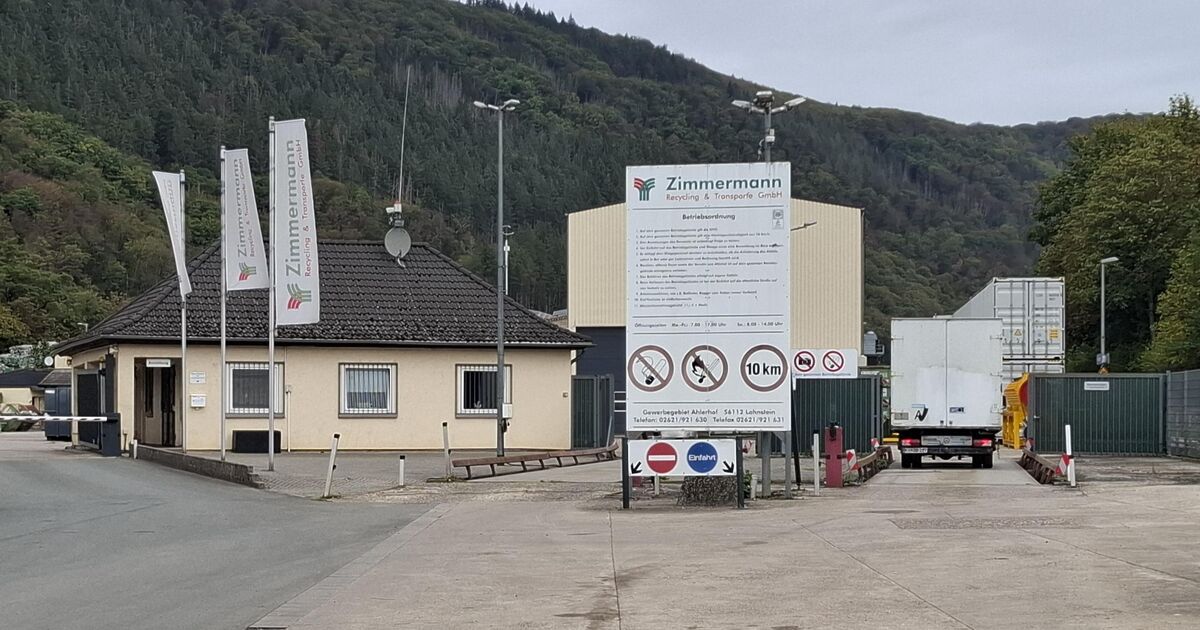 Zimmermann in Lahnstein: Plastikteile rund um Recyclinghof: Behörde war ...