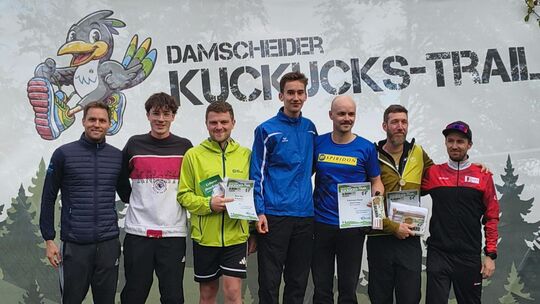 Bei den Männern war das Podium über die 9,5 Kilometer am Ende doppelt besetzt, weil die Top 3 beim Kuckuckstrail in Damscheid fa