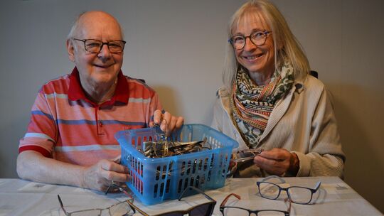 Beim Besprechen der nötigen Details stand Walter Schneider die Freude und Erleichterung darüber, mit Inge Dörr eine Nachfolgerin