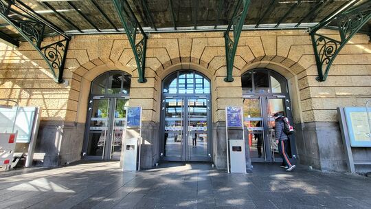 Alkohol zu konsumieren, ist im Koblenzer Hauptbahnhof jetzt verboten.
