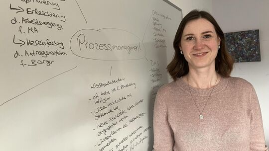 Seit Anfang 2025 arbeitet Claudia Fischer in der Verbandsgemeindeverwaltung Bad Breisig in dem damals neu geschaffenen Bereich
