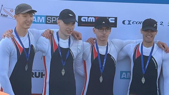 Freuen sich über den zweiten Platz bei der Sprint-DM: Nikita Fustii, Niklas Ziemann, Tom Ballauf und Milo Gött vom Creuznacher R Freuen sich über den zweiten Platz bei der Sprint-DM: Nikita Fustii, Niklas Ziemann, Tom Ballauf und Milo Gött vom Creuznacher R