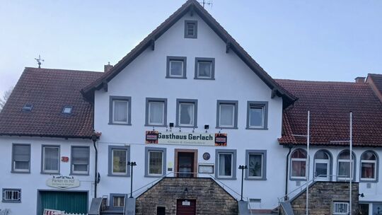 Die professionell angelegte Cannabisplantage befand auf allen Etagen einer ehemalige Gaststätte in Konken im Kreis Kusel.