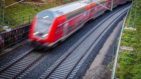 Trassenpreise im Schienenverkehr steigen 2027 kräftig Trassenpreise im Schienenverkehr steigen 2027 kräftig