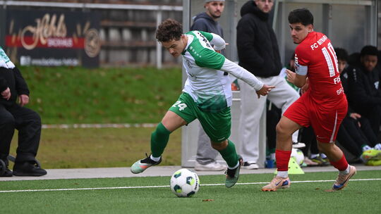Betzdorfs Mirnes Saranovic (grün-weißes Trikot) ließ die eine oder andere gute Chance liegen. Das fiel aber am Ende nicht allzu