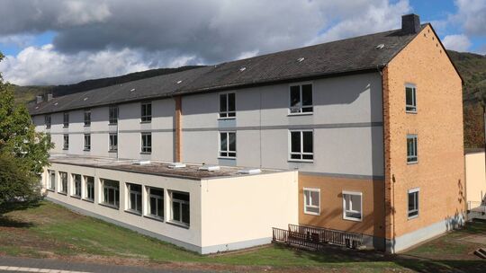 Das Gymnasium in Bernkastel-Kues. Dort werden die Wasserleitungen erneuert.
