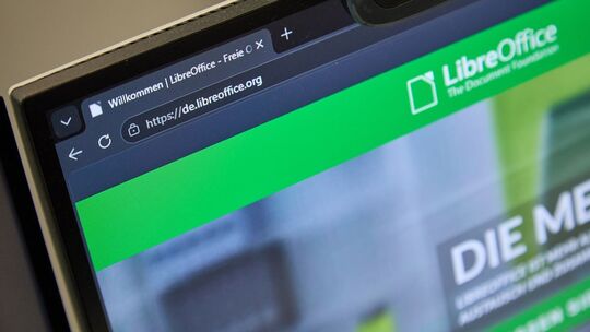 LibreOffice-Website auf einem Bildschirm LibreOffice-Website auf einem Bildschirm