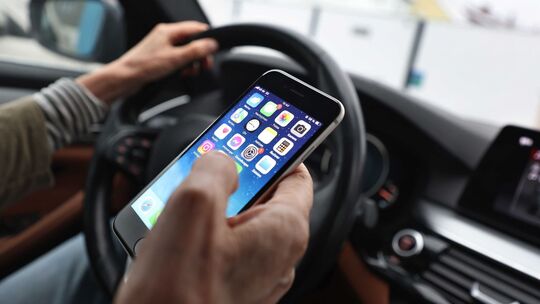 Handy am Steuer Handy am Steuer