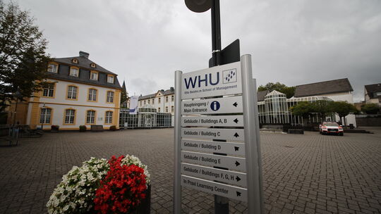 Nach vier Jahren im Stadtteil Koblenz-Karthause zog die WHU im Jahr 1988 nach Vallendar. Nun ist das Aus für den Standort in Sic Nach vier Jahren im Stadtteil Koblenz-Karthause zog die WHU im Jahr 1988 nach Vallendar. Nun ist das Aus für den Standort in Sic