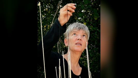 Seit fast 20 Jahren lehrt Anke Sauer in Workshops Drachenbau – wie viele sie gebaut hat, ist kaum zu zählen. Aber damals wie heu