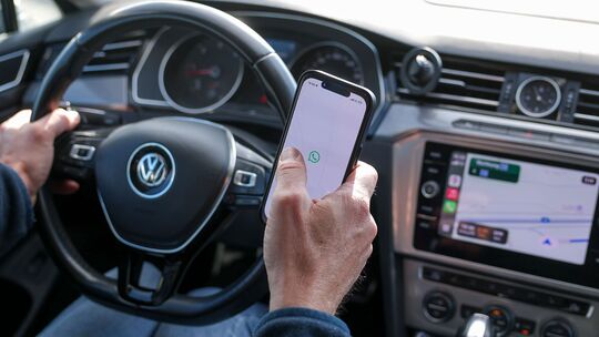 Ablenkung am Steuer Ablenkung am Steuer