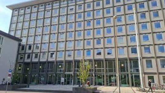 Ein 27-jähriger Angeklagter ist von der 14. Strafkammer um Richter Rupert Stehlin zu einem dauerhaften Aufenthalt in der Psychia