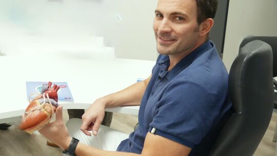 Der Betzdorfer Kardiologe Fabian Quirmbach wird gemeinsam mit Kollegen über das Vorhofflimmern, Diagnostik und Therapie informie Der Betzdorfer Kardiologe Fabian Quirmbach wird gemeinsam mit Kollegen über das Vorhofflimmern, Diagnostik und Therapie informie