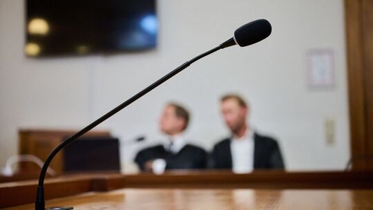 Christian B. vor Gericht wegen Beleidigung Christian B. vor Gericht wegen Beleidigung