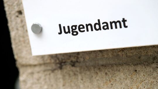 Der Stadtrat fordert eine deutlich höhere Beteiligung des Kreises an der Finanzierung des Stadtjugendamts.