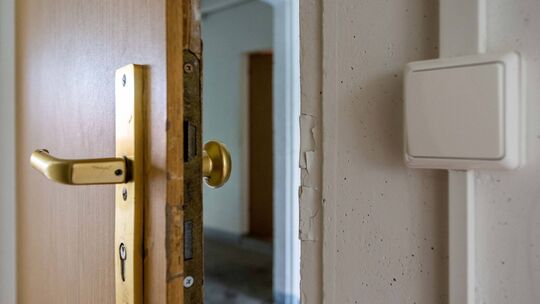 Trickbetrüger geben sich als Heizungsableser aus und verschaffen sich so Zutritt in die Wohnungen.