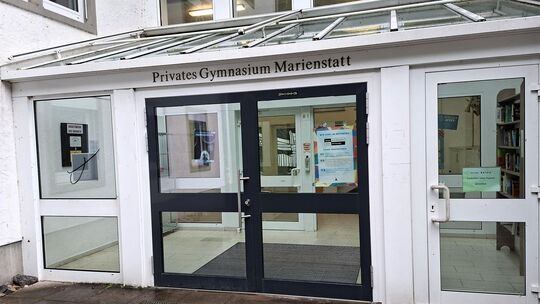 Wer übernimmt künftig die Trägerschaft für das Private Gymnasium Marienstatt? Nach einer überraschenden Nachricht aus dem Mainze
