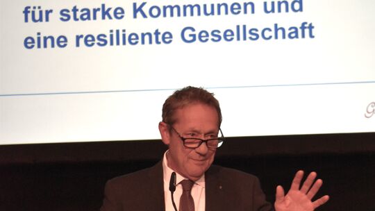 Gut ausgestattete Kommunen und auch Eigenverantwortung brauche es für einen gelingenden Bevölkerungsschutz, erklärte der Ministe
