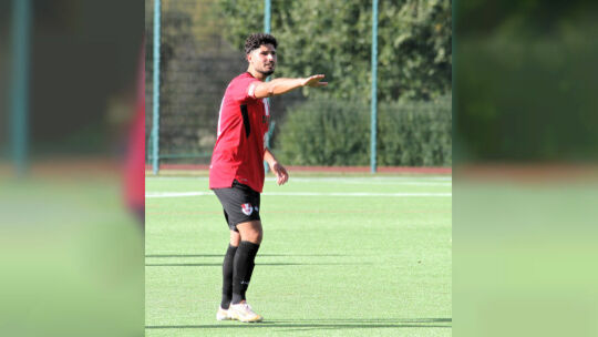 Mit seinem Treffer in der vierten Minute der Nachspielzeit entschied Ransbach-Baumbachs Routinier Fabio Scumaci den Fußballkrimi