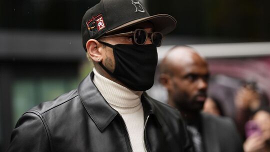 Strafmaßverkündung im Prozess gegen US-Sänger Chris Brown Strafmaßverkündung im Prozess gegen US-Sänger Chris Brown