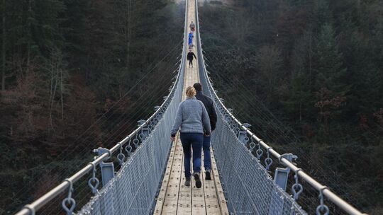 Die Hängeseilbrücke Geierlay zwischen Mörsdorf und Sosberg ist vielleicht das bekannteste Projekt, das mit Leader-Mitteln geförd